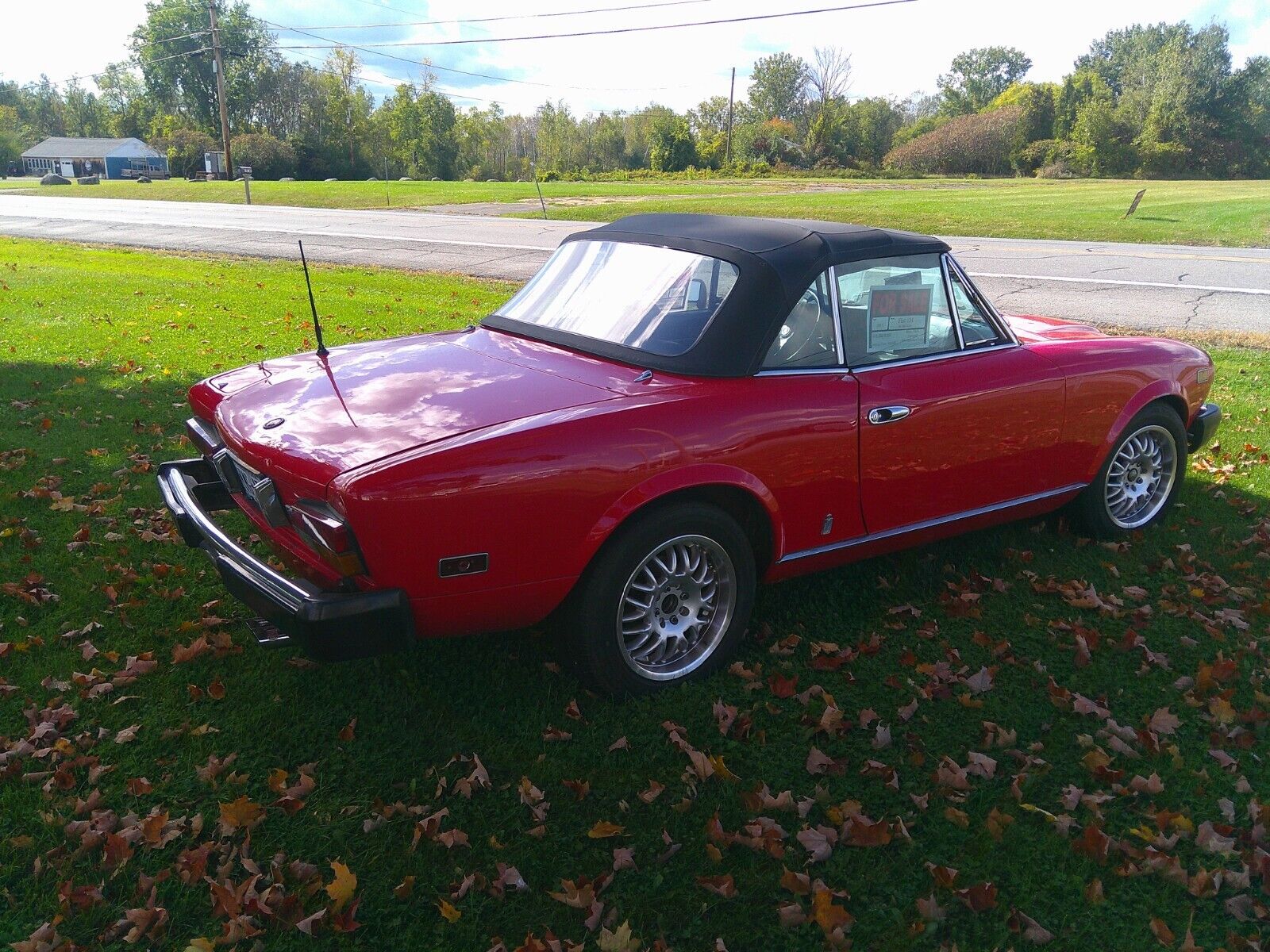 Fiat-124-Spider-Cabriolet-1981-Red-Black-90767-4