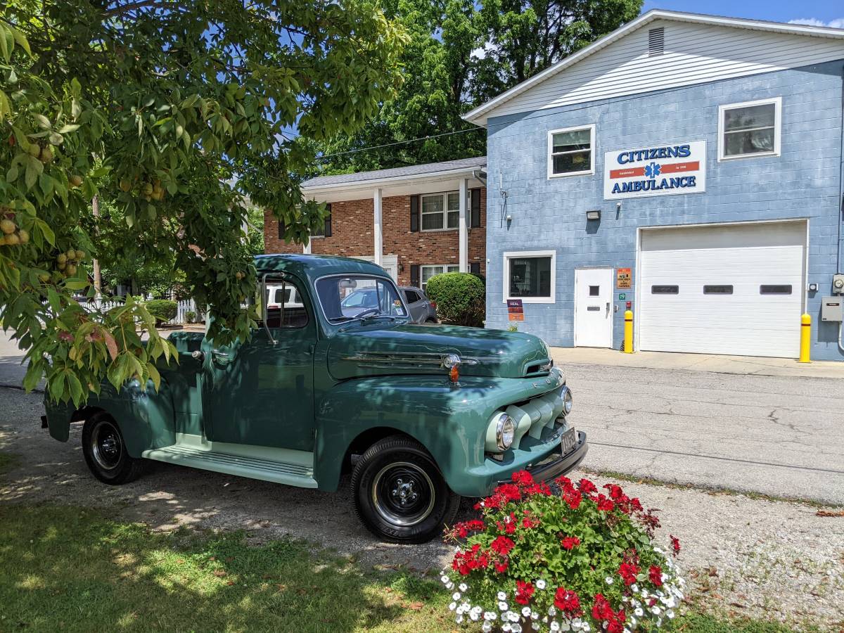 Ford-1952-green-10461-2