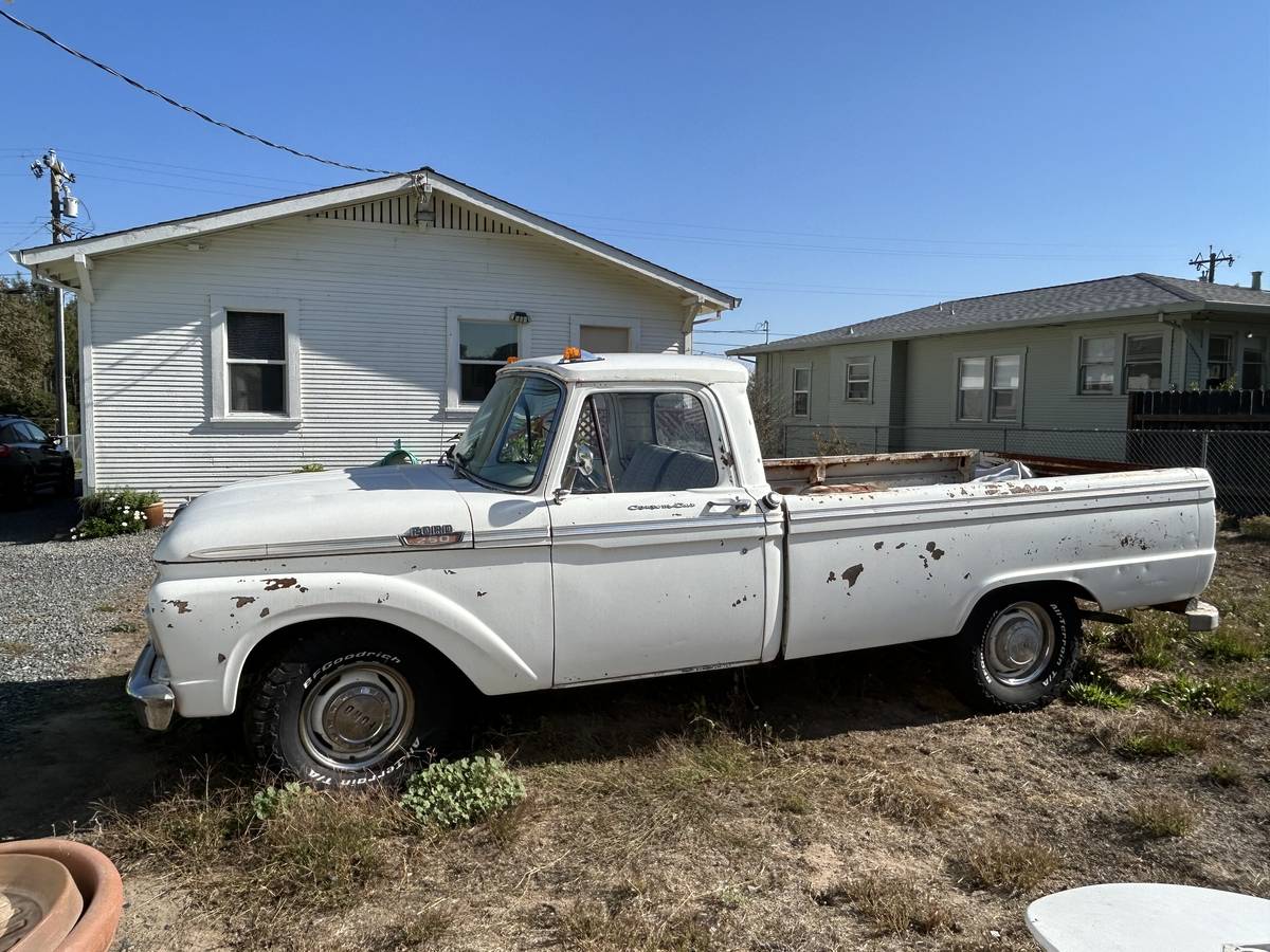 Ford-250-1964-white-160934-1