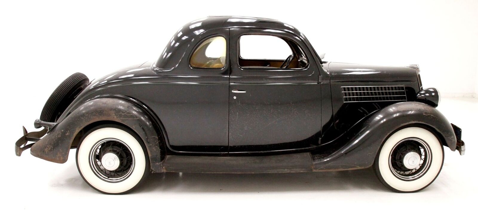 Ford-48-Series-Coupe-1935-Black-Tan-135368-5