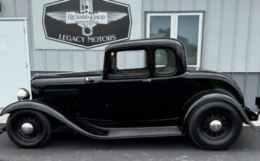 Ford-5-Window-1932-4