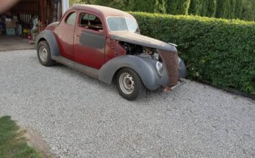 Ford-5-window-coupe-1937-1