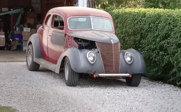 Ford-5-window-coupe-1937