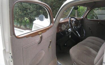 Ford-5-window-coupe-1937-5