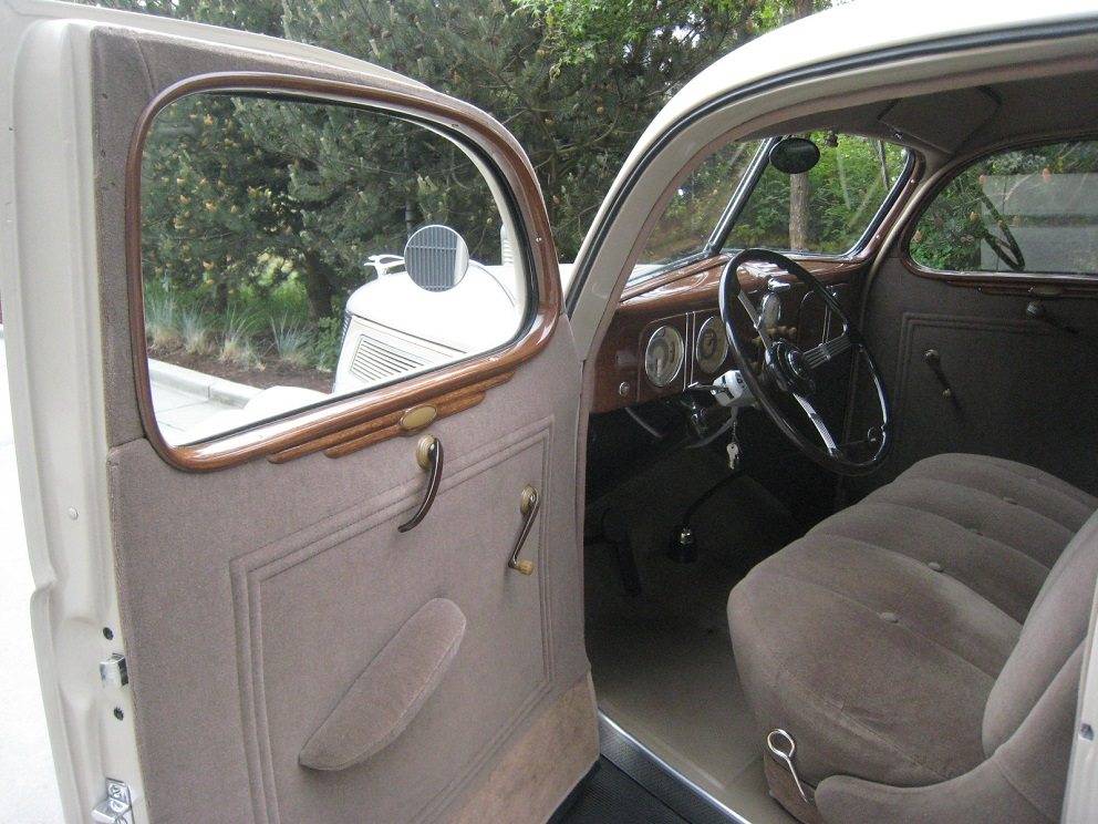 Ford-5-window-coupe-1937-5