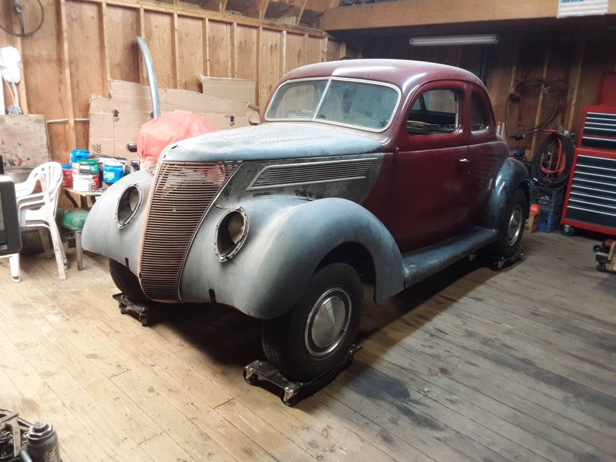 Ford-5-window-coupe-1937-5