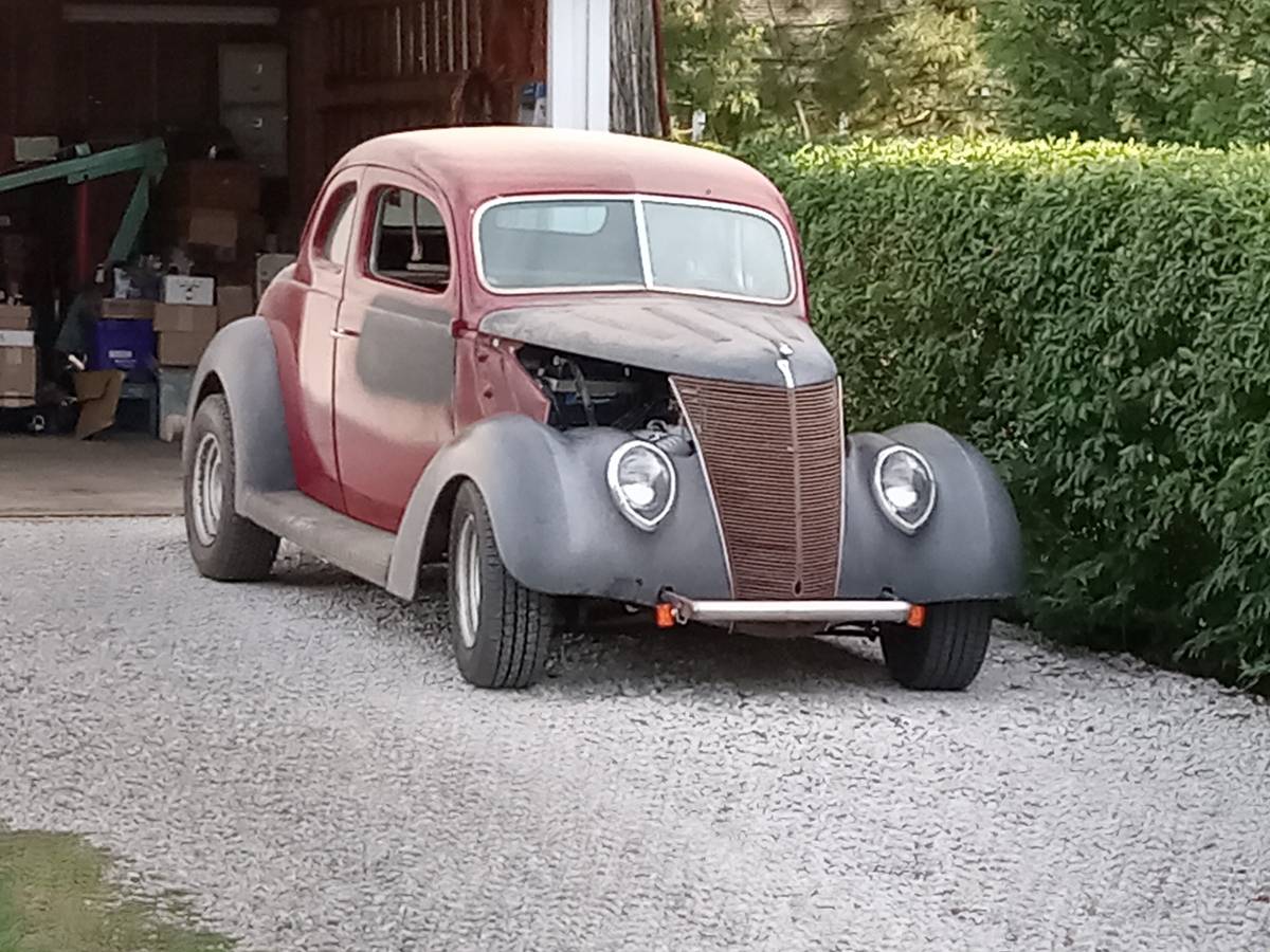 Ford-5-window-coupe-1937