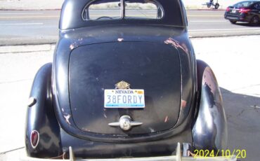 Ford-5-window-coupe-1938-3