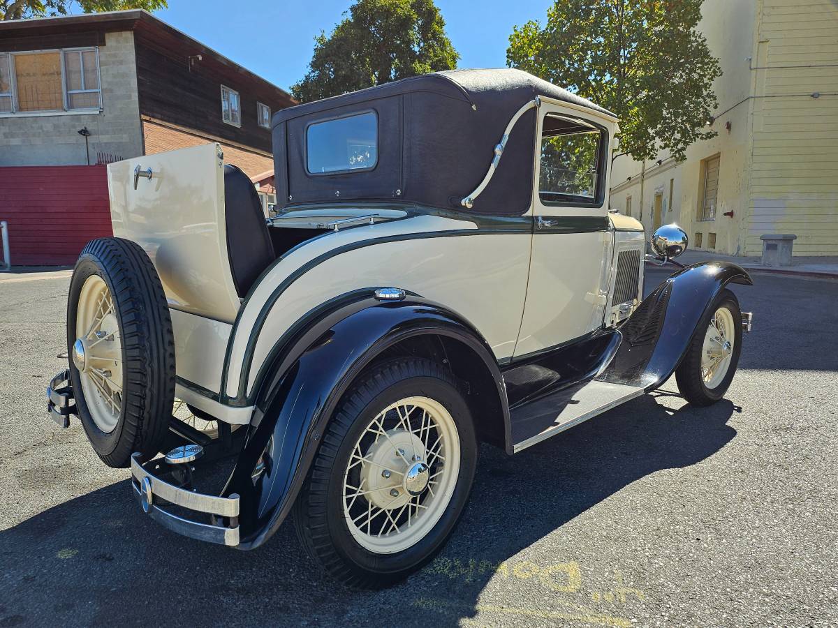 Ford-A-1931-2-4