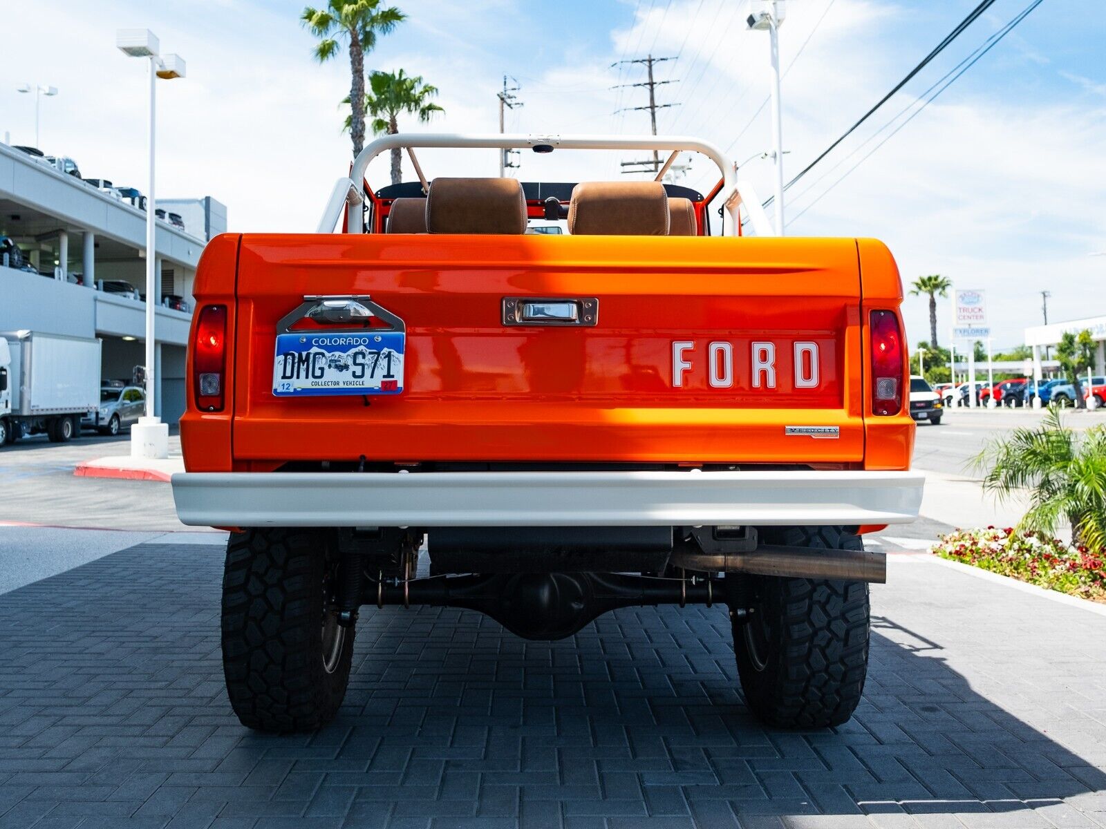 Ford-Bronco-1968-Orange-Tan-1793-3