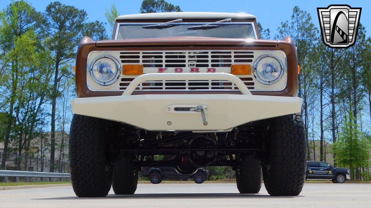 Ford-Bronco-1973-Brown-Black-65283-2