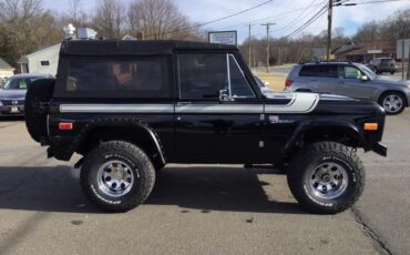 Ford-Bronco-1974-3