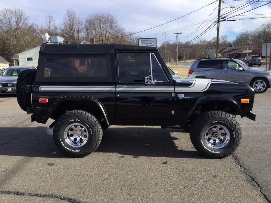 Ford-Bronco-1974-3