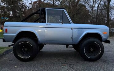 Ford-Bronco-1977-black-104607-3