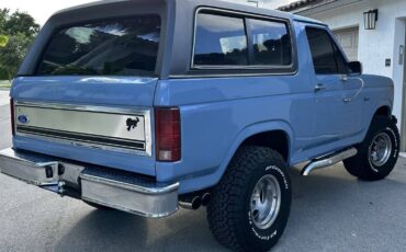 Ford-Bronco-1982-4