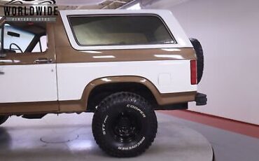 Ford-Bronco-1986-9