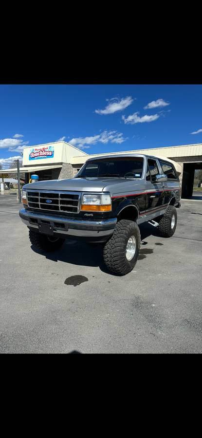 Ford-Bronco-1988-2