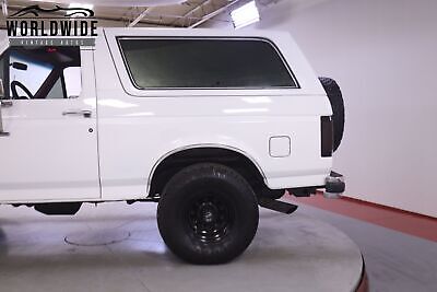 Ford-Bronco-1988-9