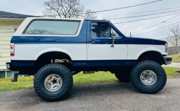 Ford-Bronco-1990-1