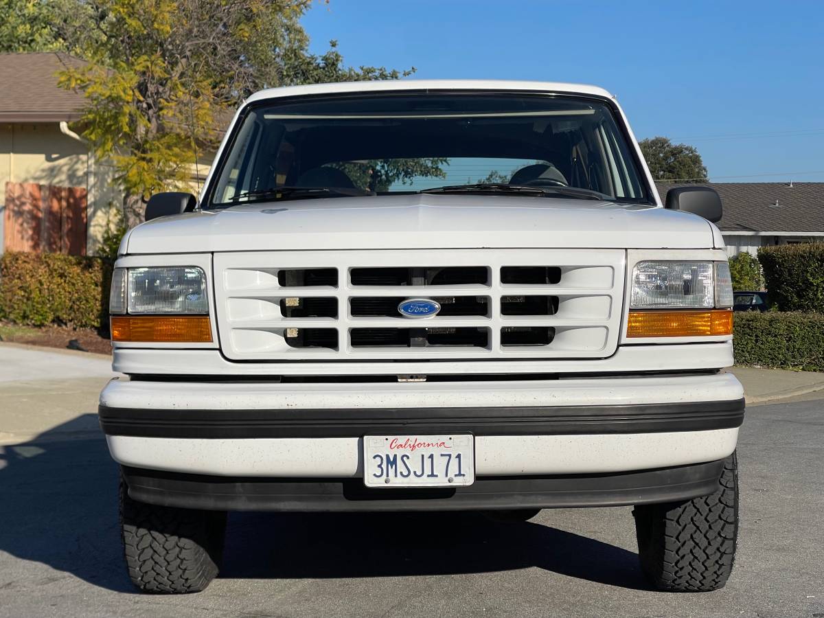 Ford-Bronco-1995-317040-1