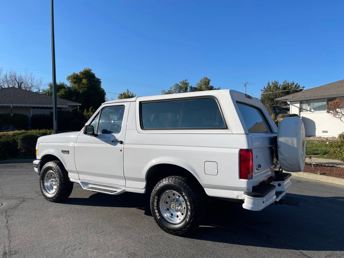 Ford-Bronco-1995-317040-4