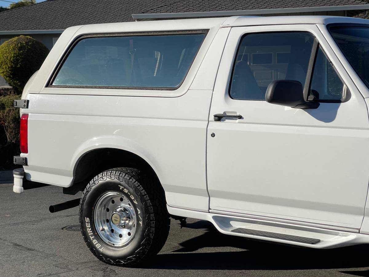 Ford-Bronco-1995-317040-6