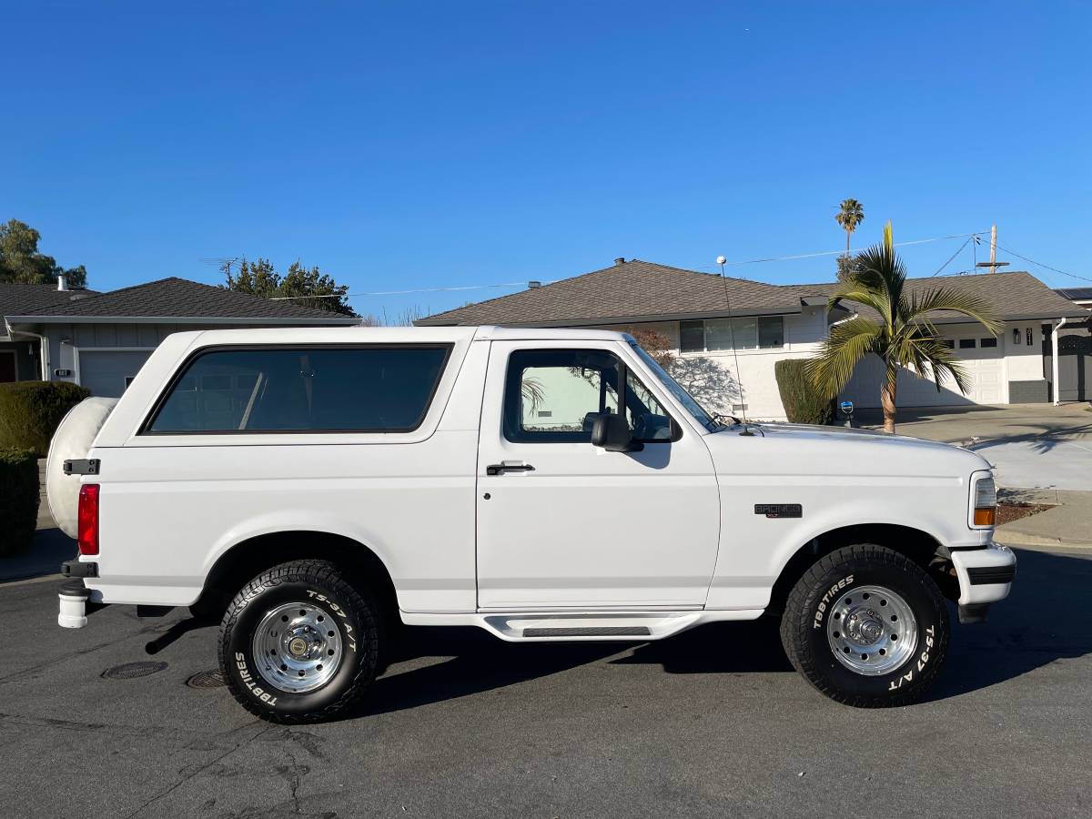 Ford-Bronco-1995-317040-7