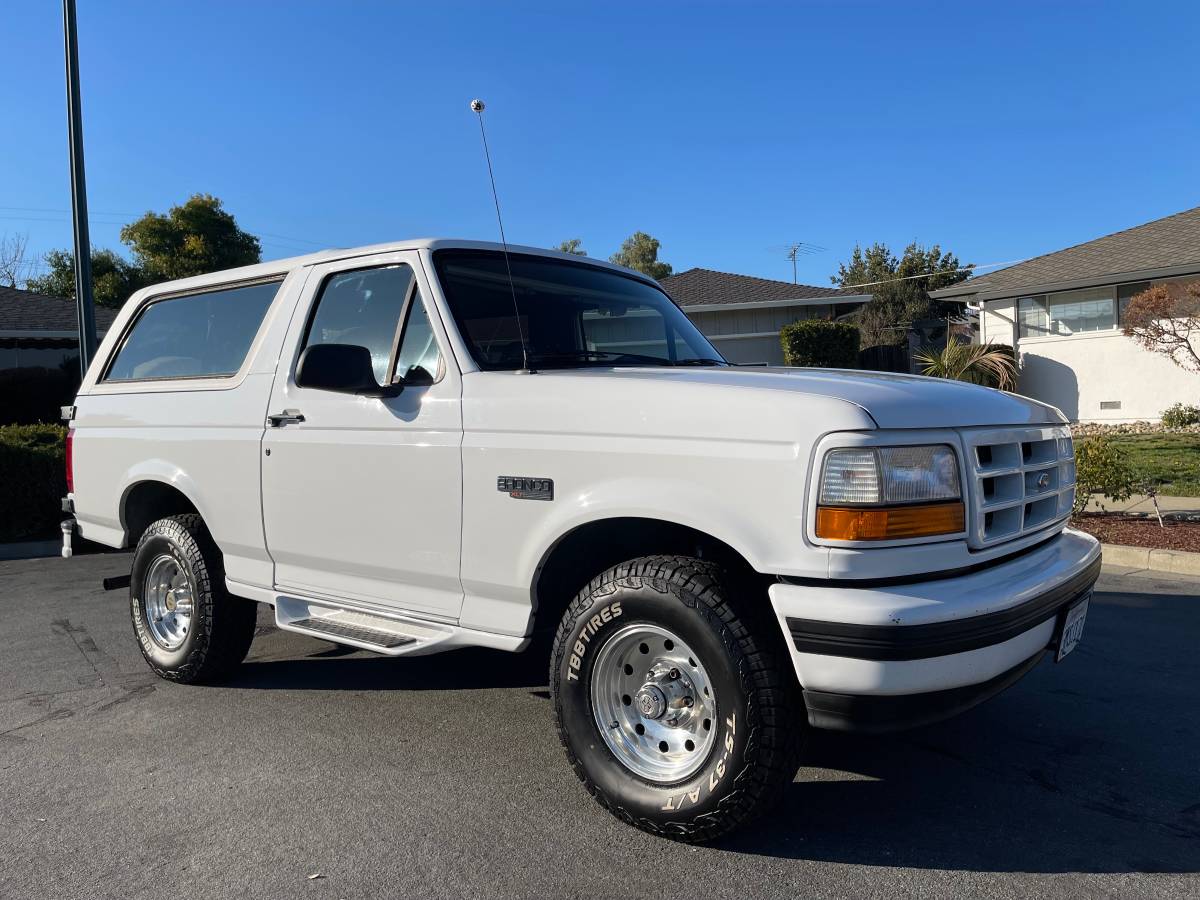 Ford-Bronco-1995-317040-8