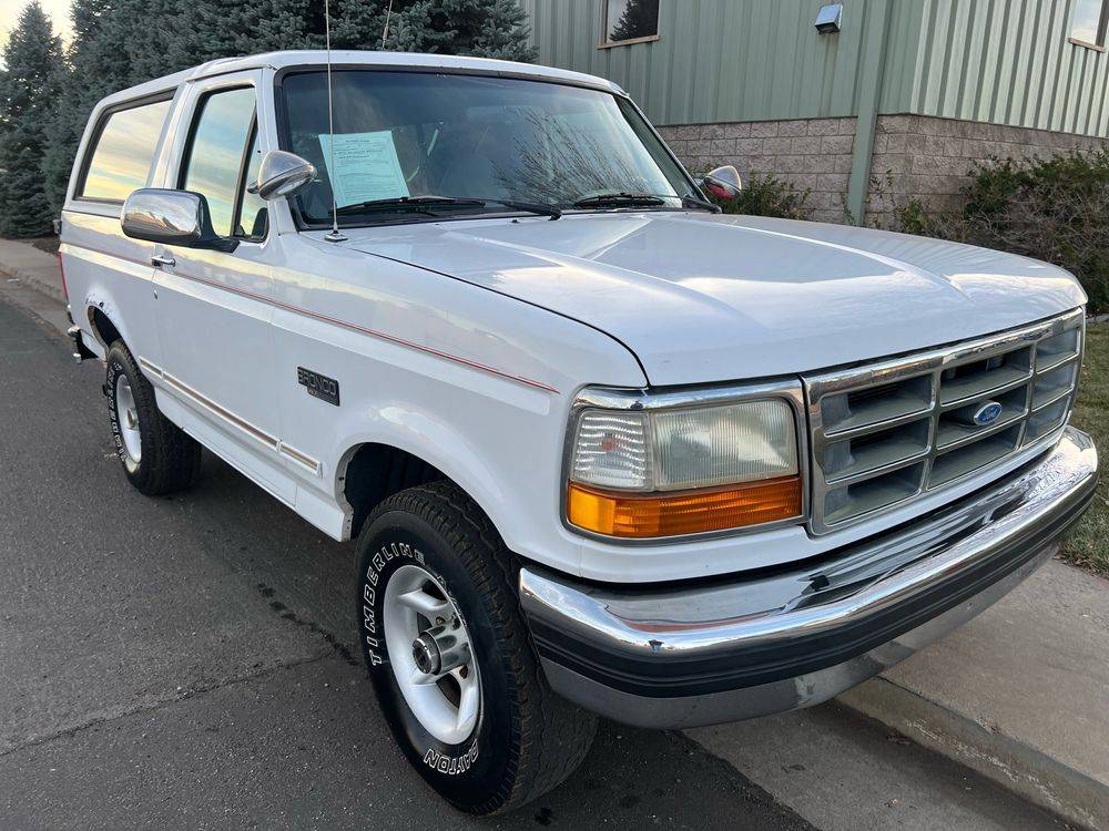 Ford-Bronco-1995-silver-279304-6