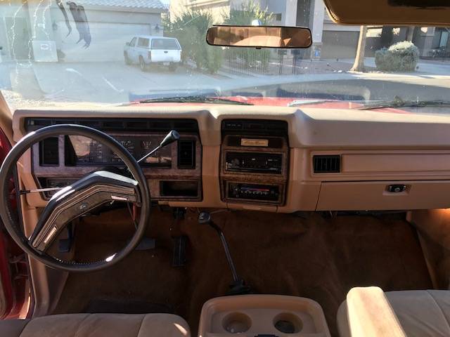 Ford-Bronco-4x4-1985-2