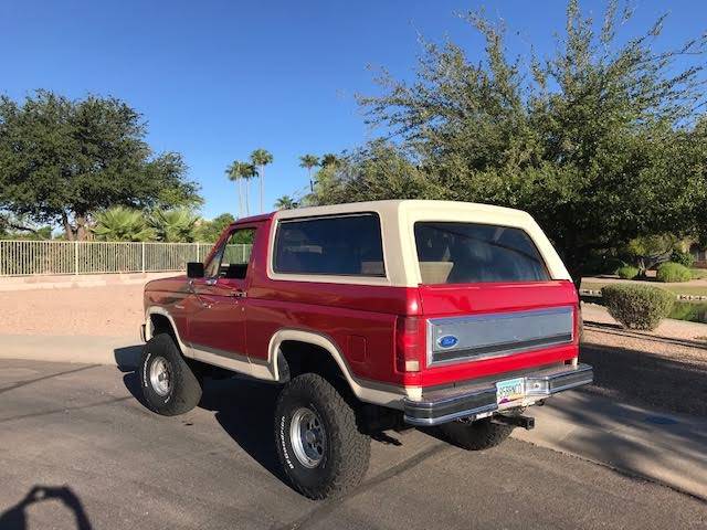 Ford-Bronco-4x4-1985-6