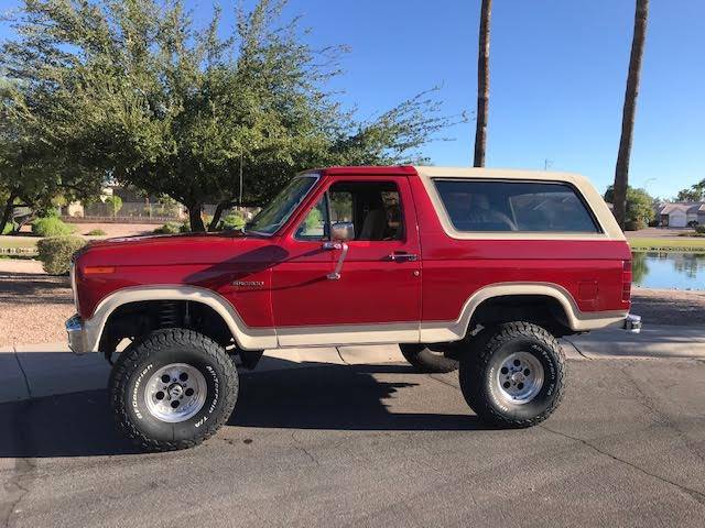 Ford-Bronco-4x4-1985-7