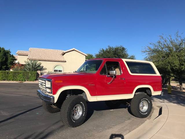 Ford-Bronco-4x4-1985-8