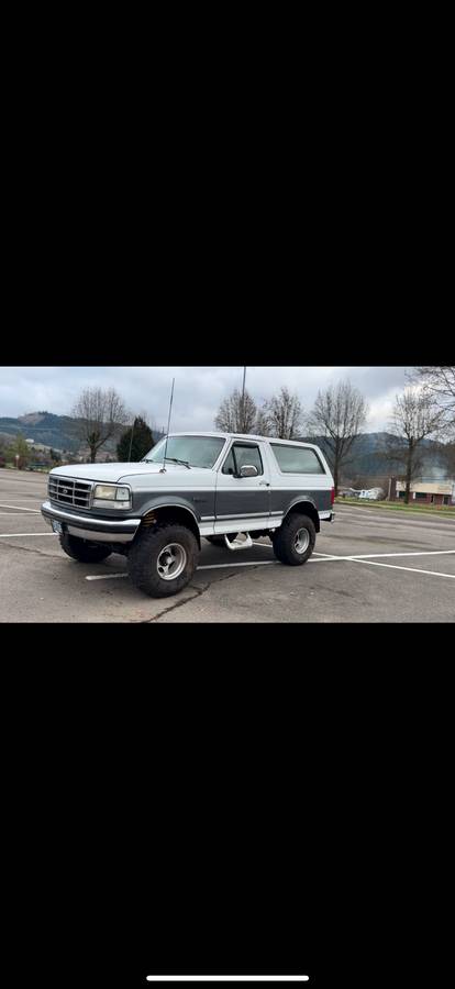 Ford-Bronco-4x4-1993-1