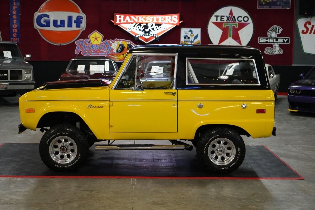 Ford-Bronco-4x4-SUV-1976-10