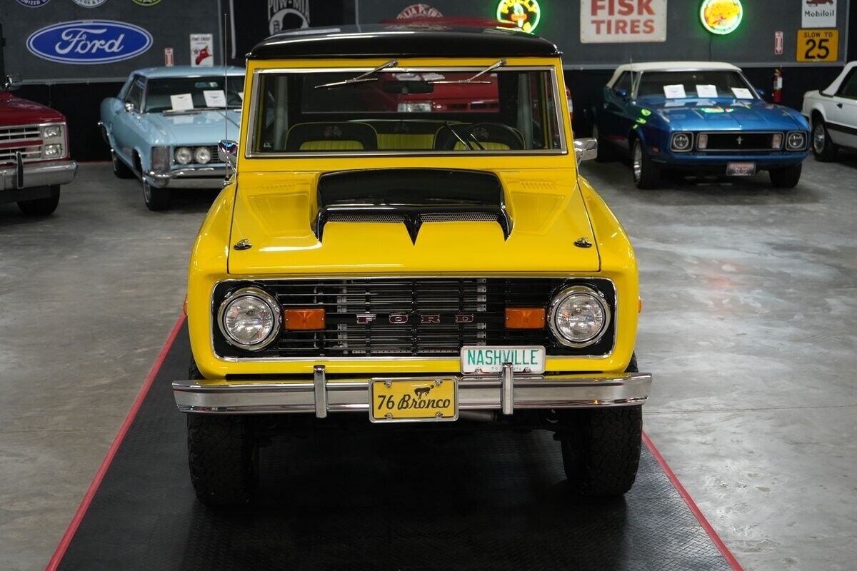 Ford-Bronco-4x4-SUV-1976-17