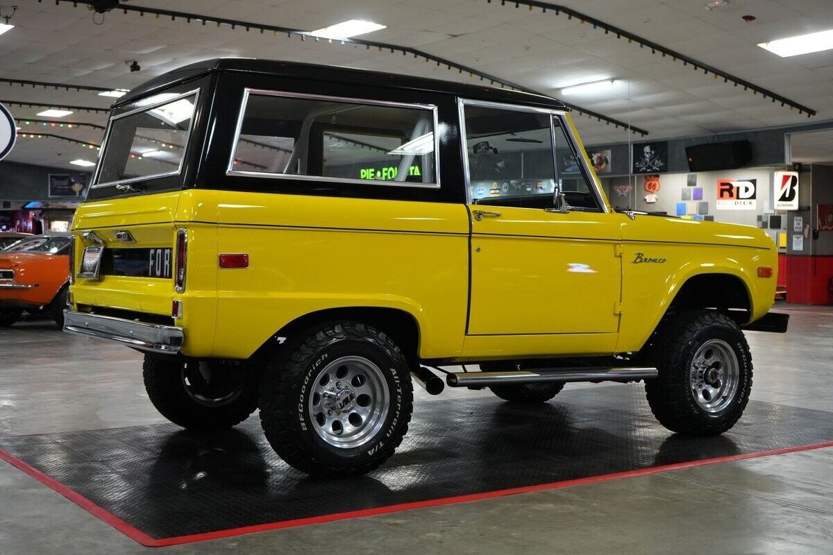 Ford-Bronco-4x4-SUV-1976-22