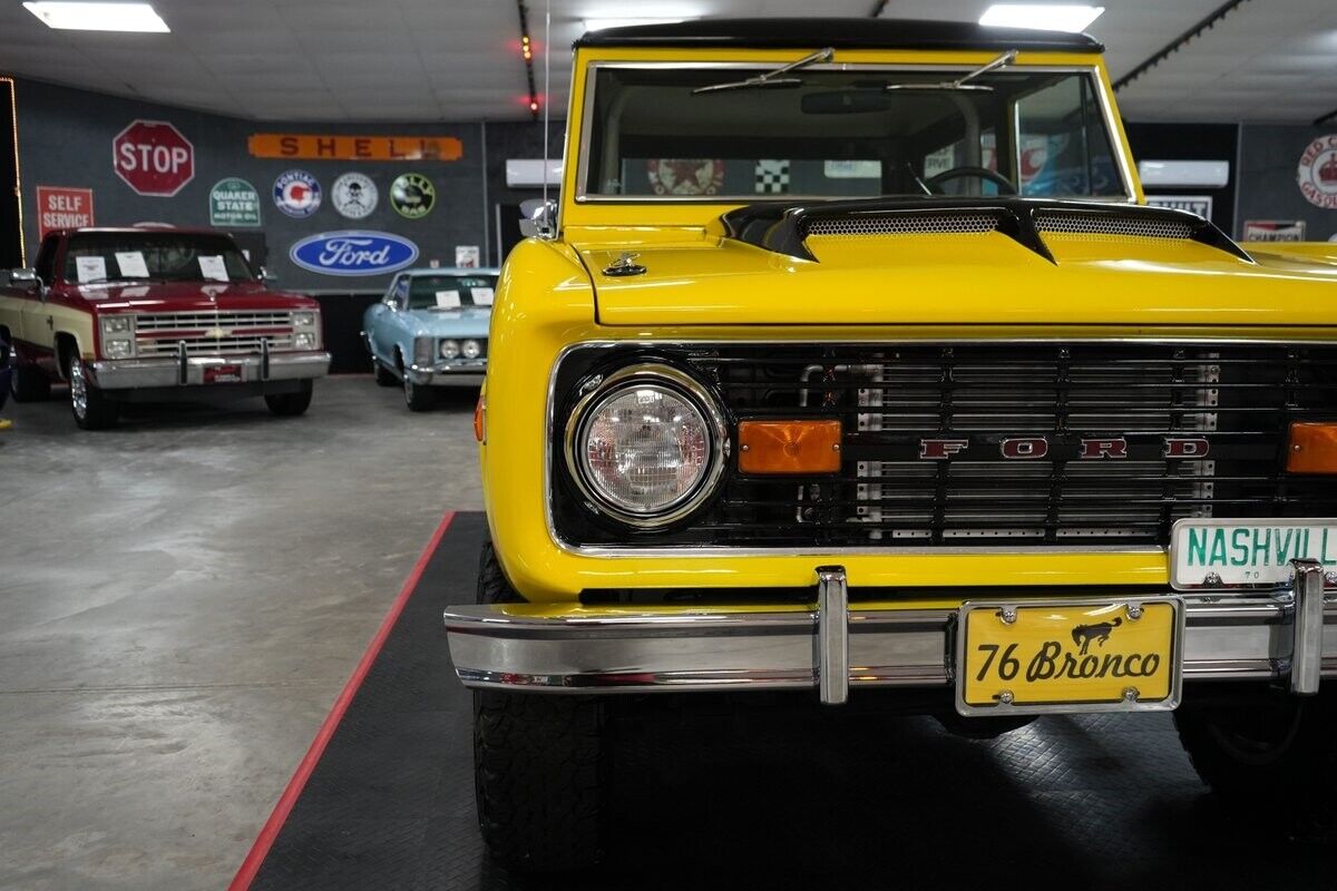 Ford-Bronco-4x4-SUV-1976-28