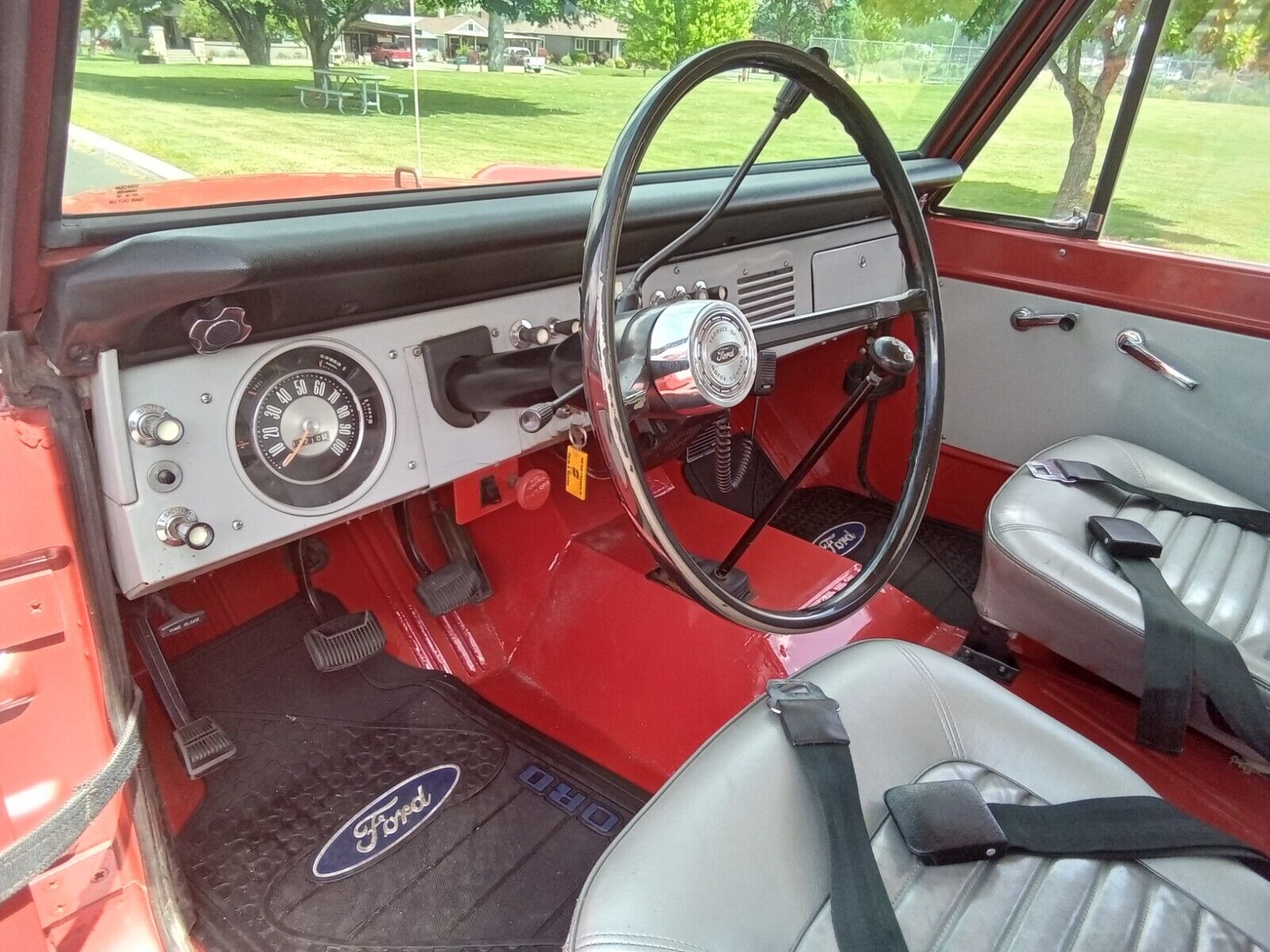 Ford-Bronco-Cabriolet-1966-Red-and-White-Red-and-silver-178975-5