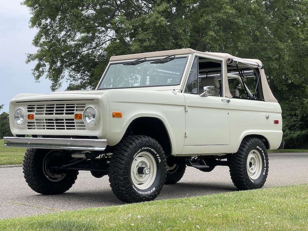 Ford-Bronco-Cabriolet-1970-Ivory-Tan-647-13