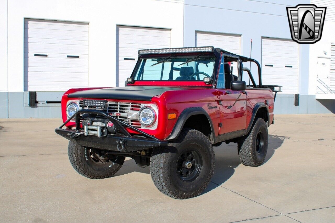 Ford-Bronco-Cabriolet-1972-Red-Black-11335-2