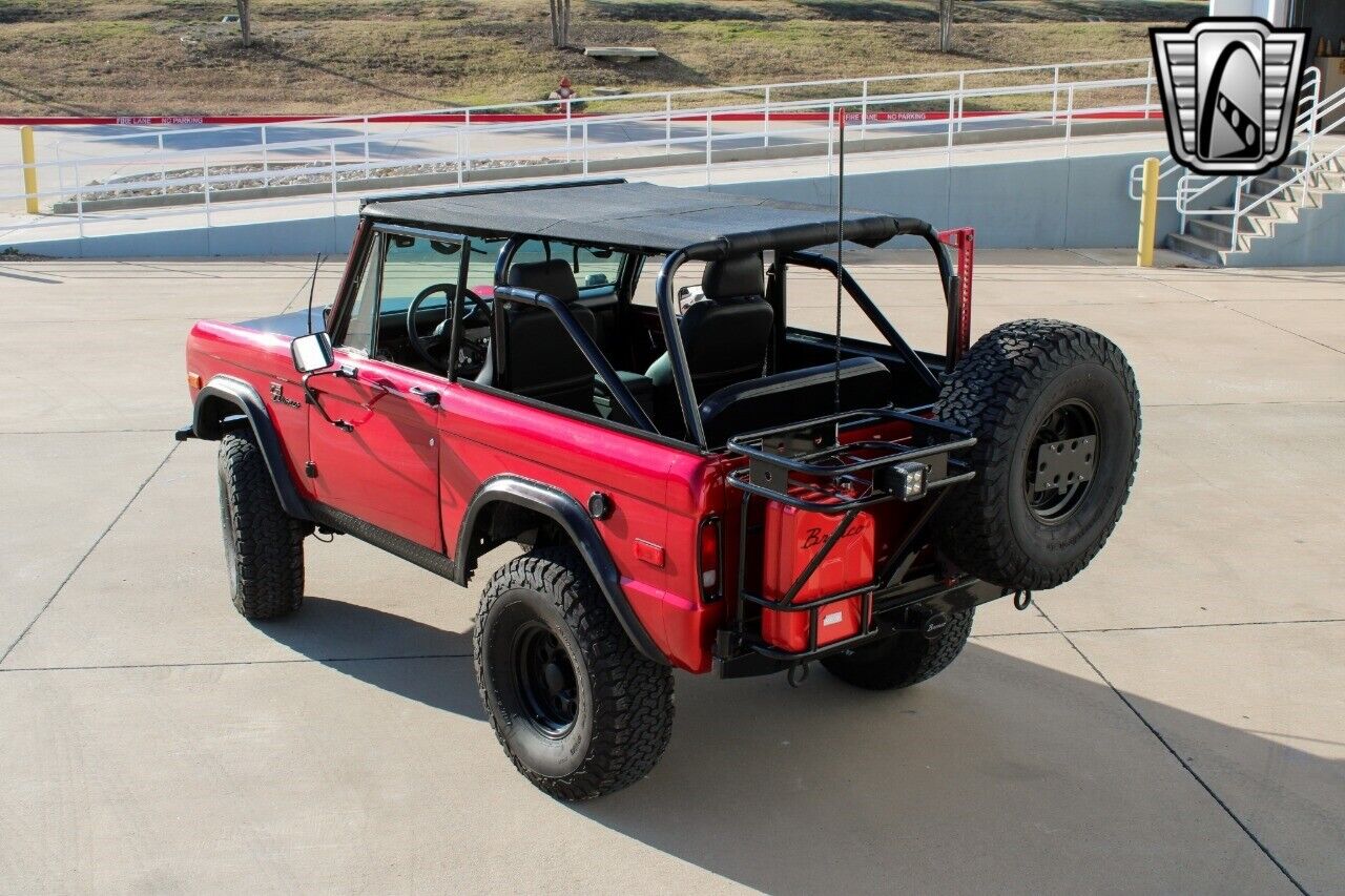 Ford-Bronco-Cabriolet-1972-Red-Black-11335-4