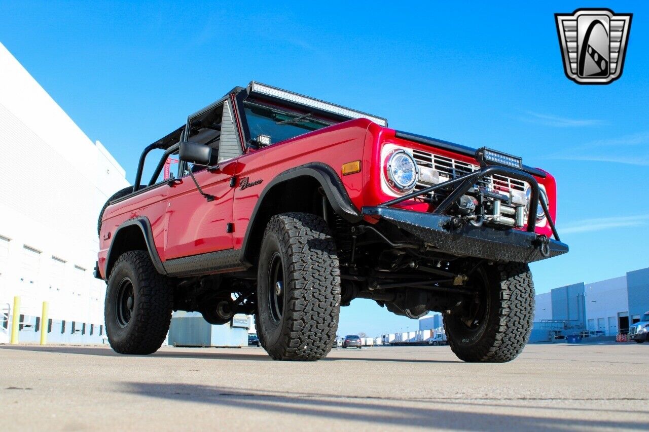 Ford-Bronco-Cabriolet-1972-Red-Black-11335-6