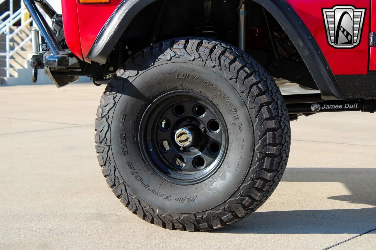 Ford-Bronco-Cabriolet-1972-Red-Black-11335-7