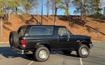 Ford-Bronco-Full-Size-Van-1988-Black-76832-12