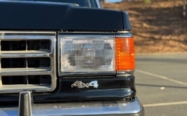 Ford-Bronco-Full-Size-Van-1988-Black-76832-16