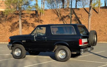 Ford-Bronco-Full-Size-Van-1988-Black-76832-6