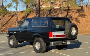 Ford-Bronco-Full-Size-Van-1988-Black-76832-7