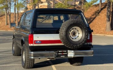 Ford-Bronco-Full-Size-Van-1988-Black-76832-8