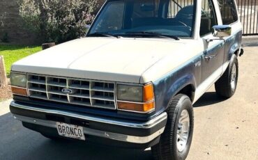 Ford-Bronco-II-SUV-1990-19